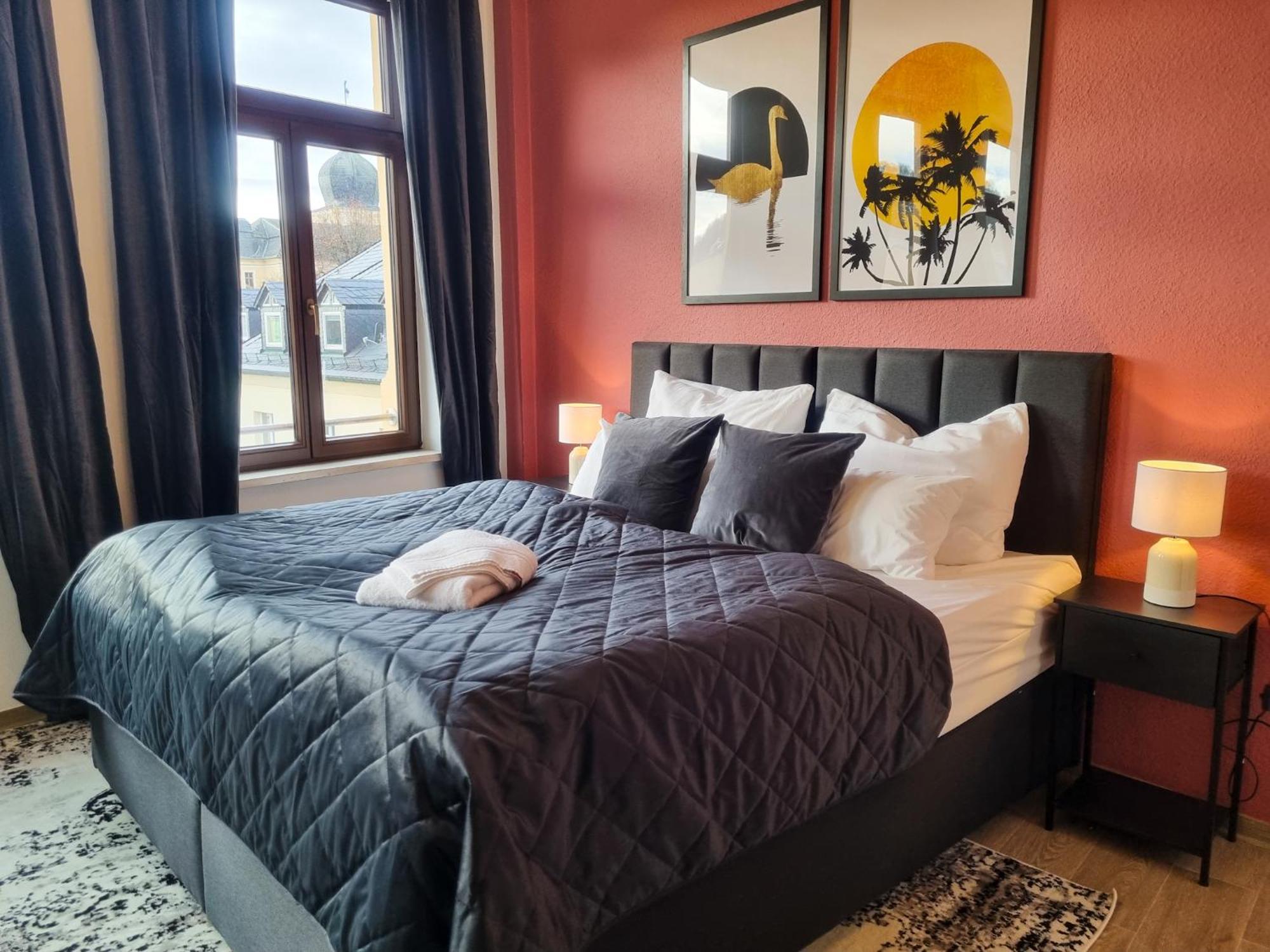 Maremar - Design Maisonette Altstadt - 4 Pers - 57qm - Luxus Boxspringbett - Kueche - Arbeitsplatz - Privater Parkplatz Apartment *